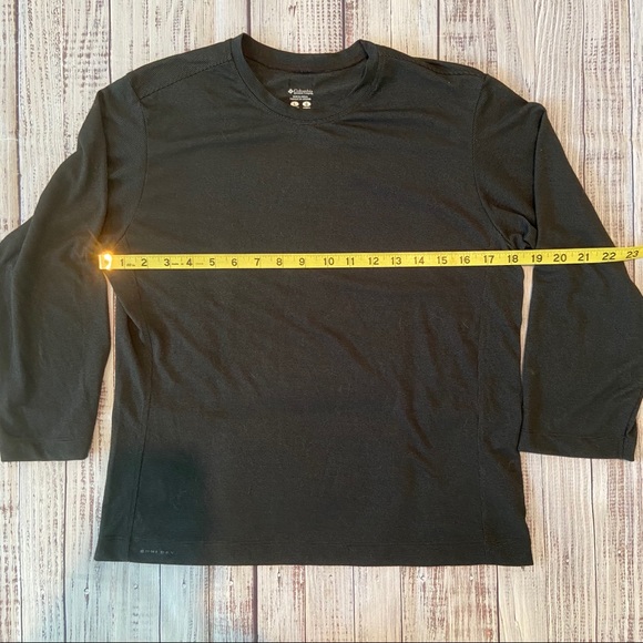 Columbia GRT Omni Dry 3/4 Sleeve Pin Striped Top.  Size Large. EUC. - Picture 8 of 9